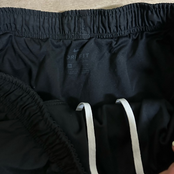 Nike shorts - Picture 2 of 3